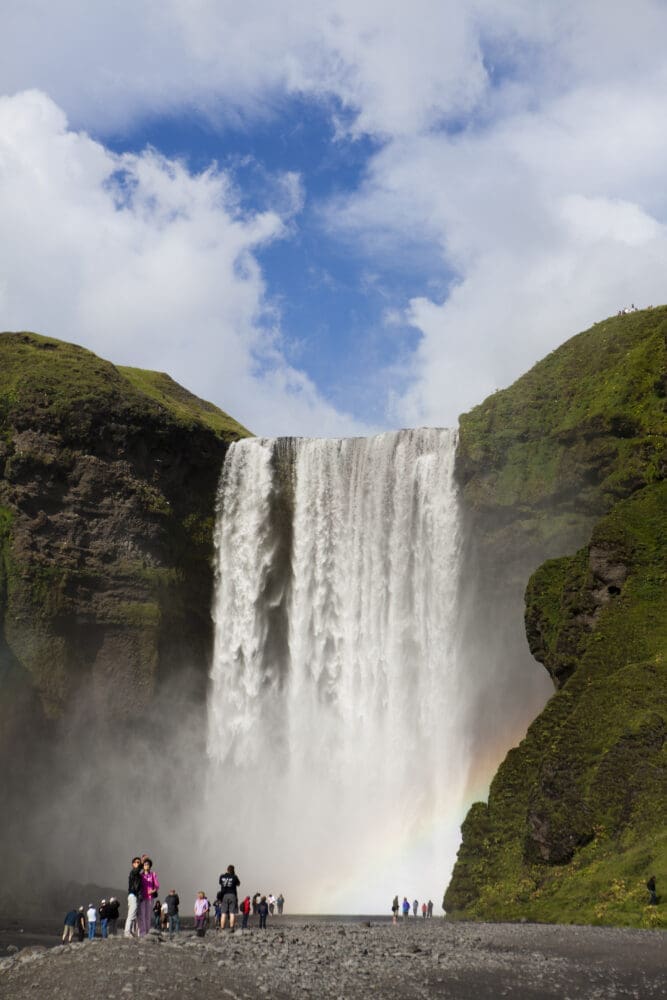 Laugavegur Trek with glacier hike – 5 Day (Huts)