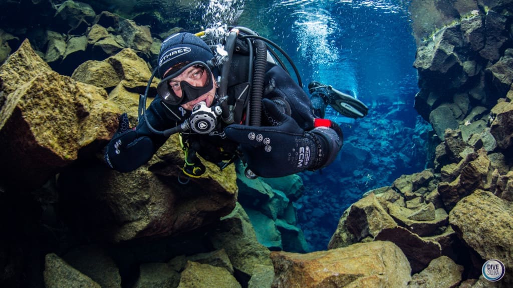 The Tectonic Dive Day Tour