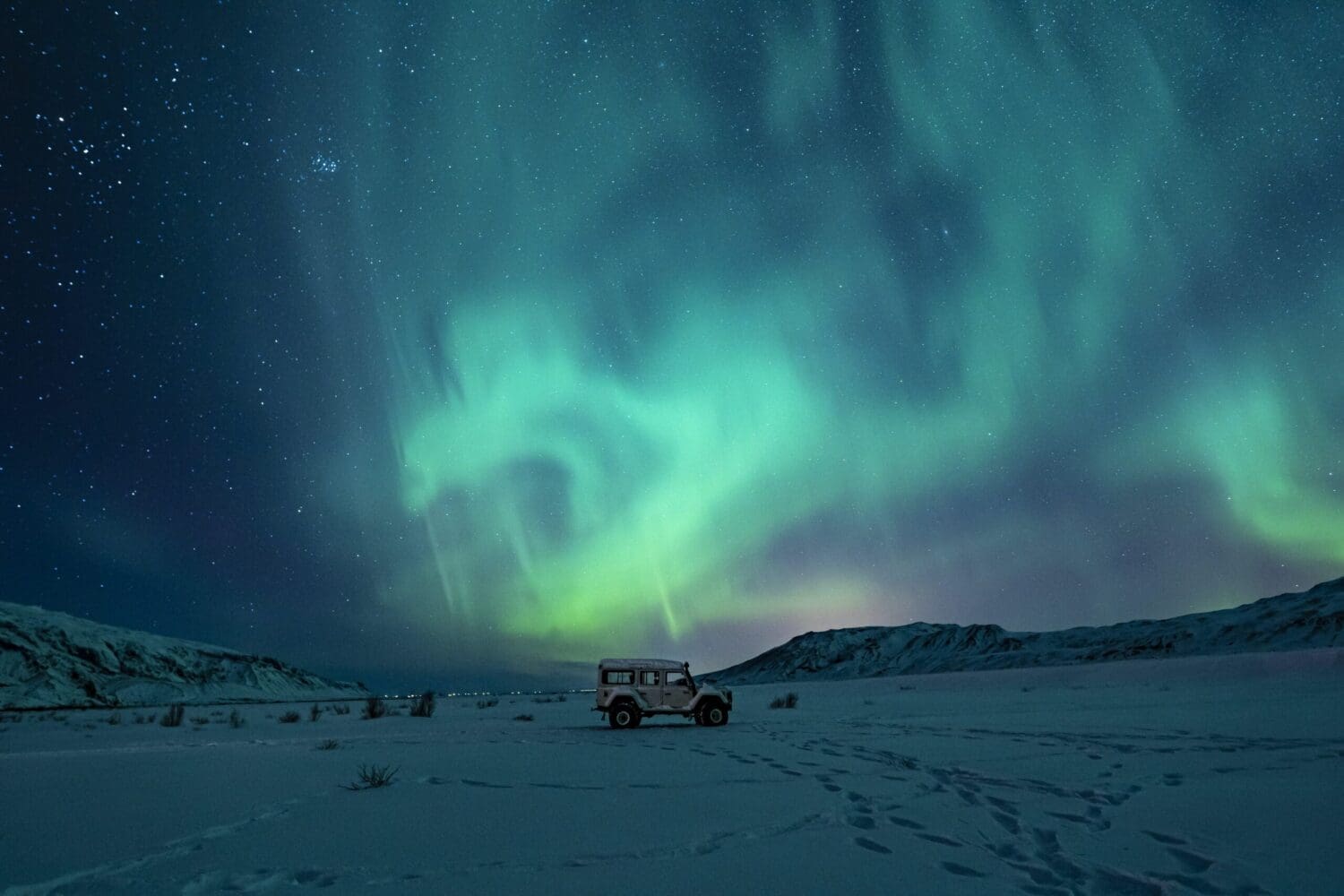 Northern Lights 4×4 | Private Super Jeep Tour | Photo Package Included