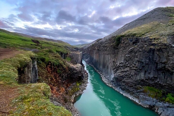 Stuðlagil Canyon and Vök Baths: Day Tour