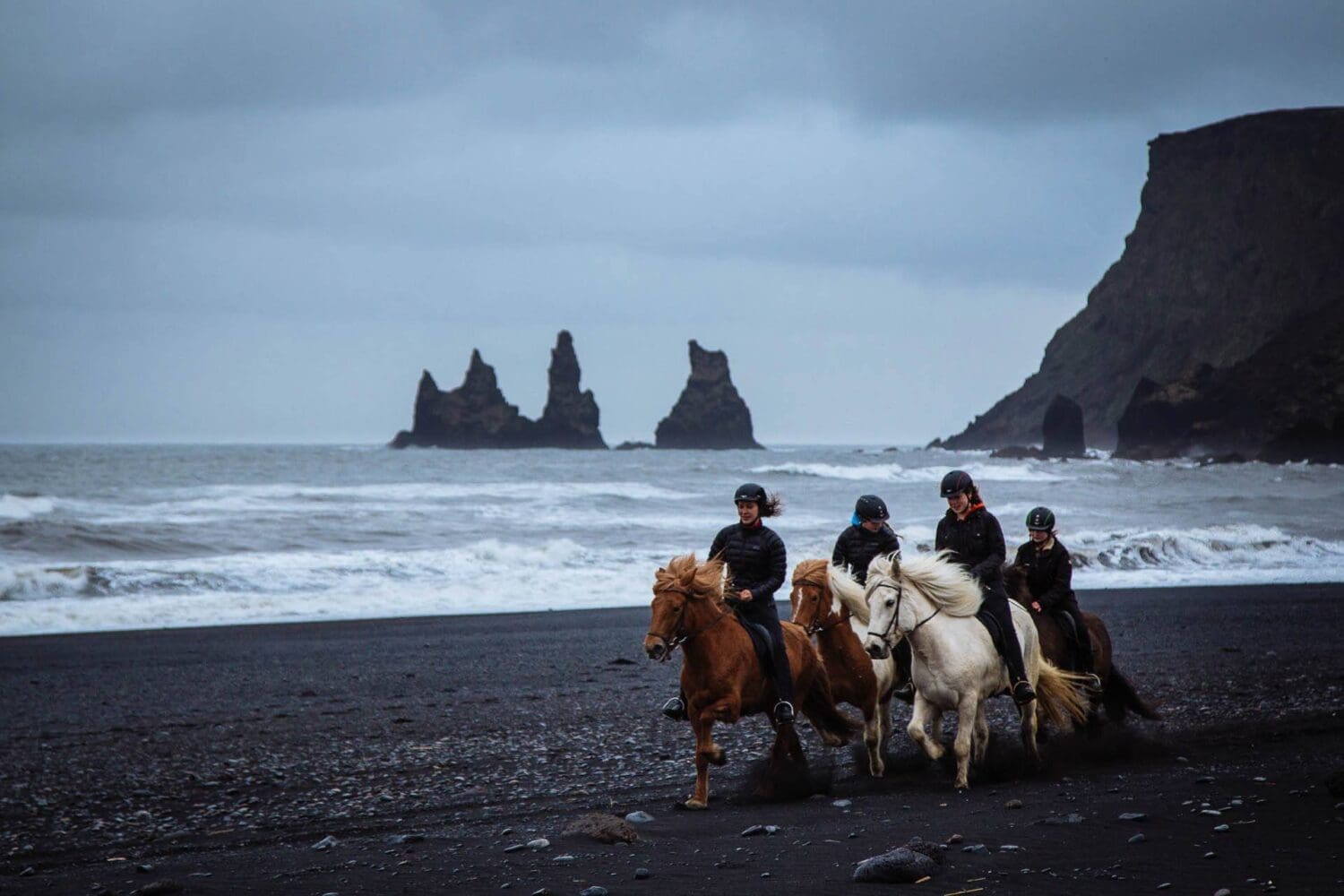 Black Beach Riding Tour