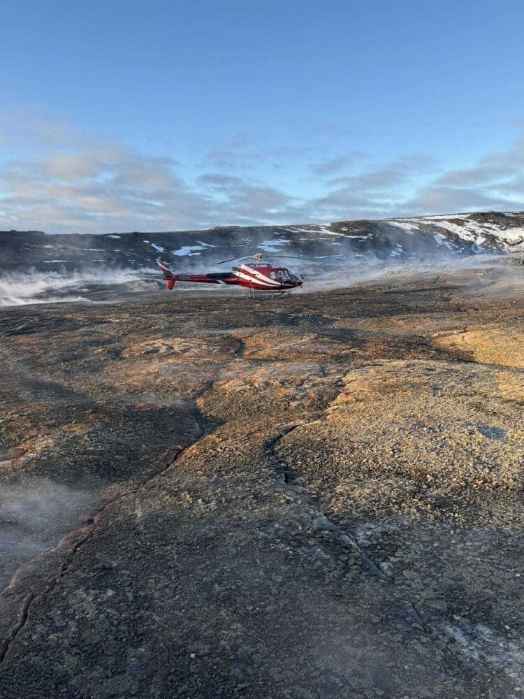 Volcano Helicopter Tour from Reykjavík – Eruptions, Blue Lagoon & Lava Landing
