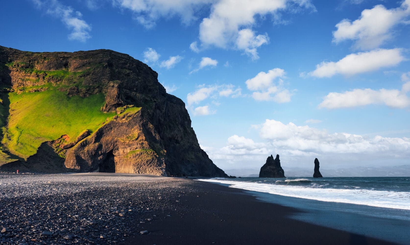 3 Day Summer Minibus Tour: South Coast, Glacier Hike and Golden Circle