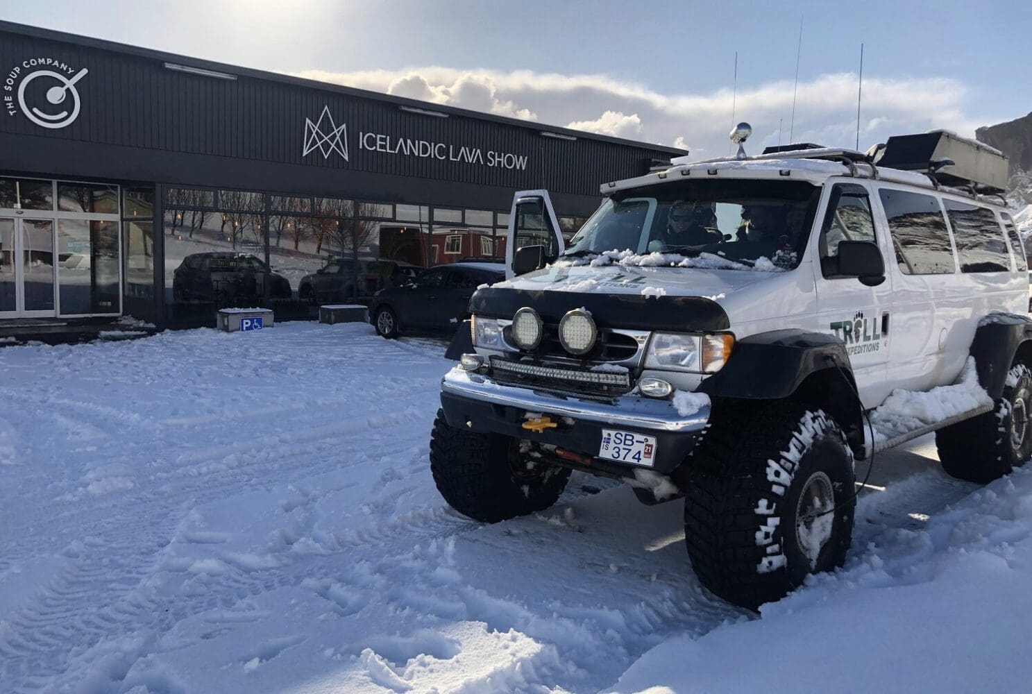 Private Katla Ice Cave  – Super Jeep from Vík