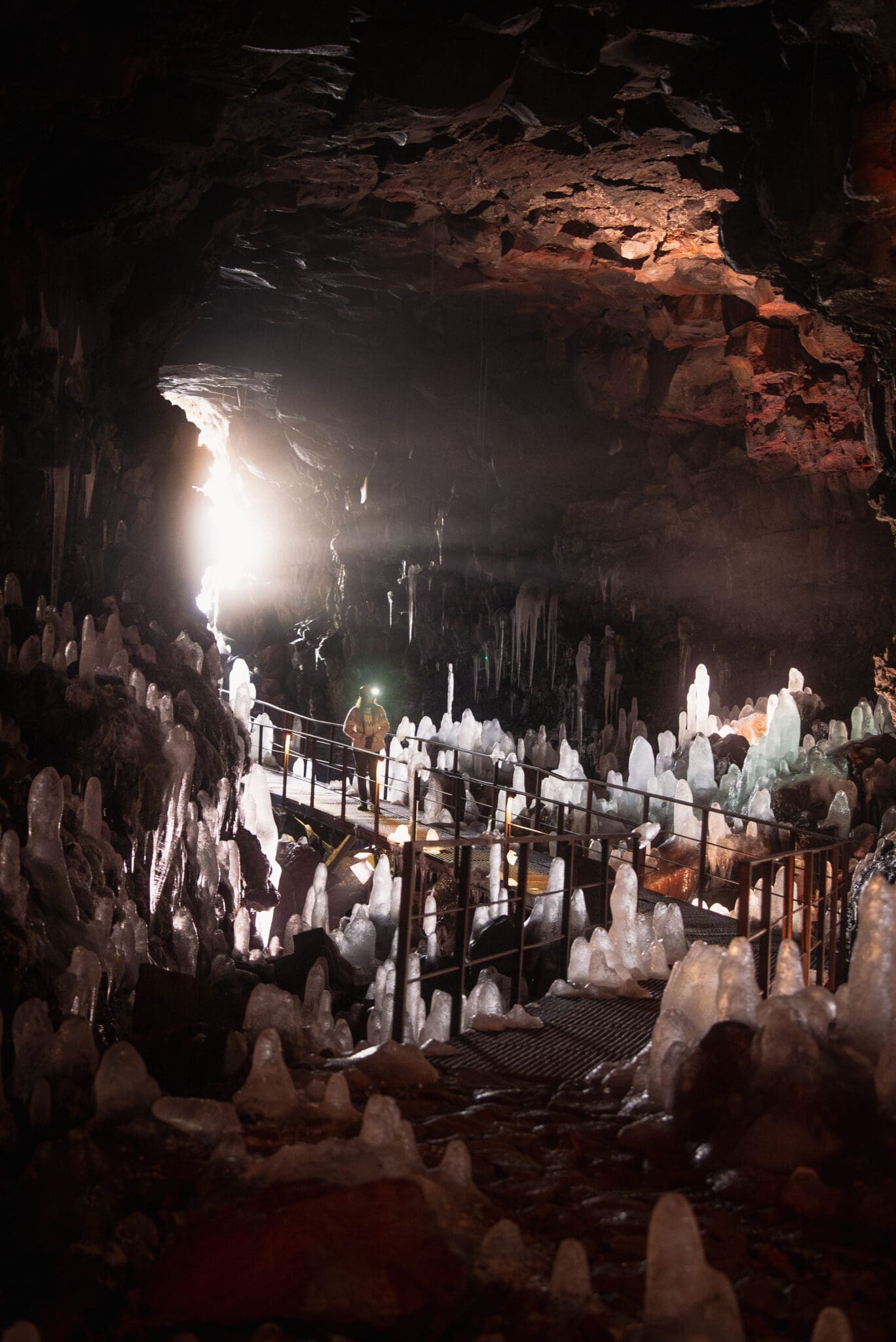Black & Blue – Lava Tunnel + Silfra Snorkeling