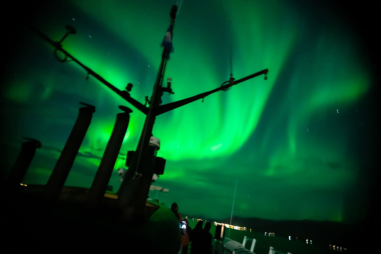 Golden Circle & Northern Lights by Boat Combo Tour