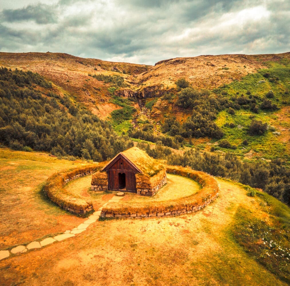 Viking Valley & South Coast Glacier Hike Adventure (Summer)