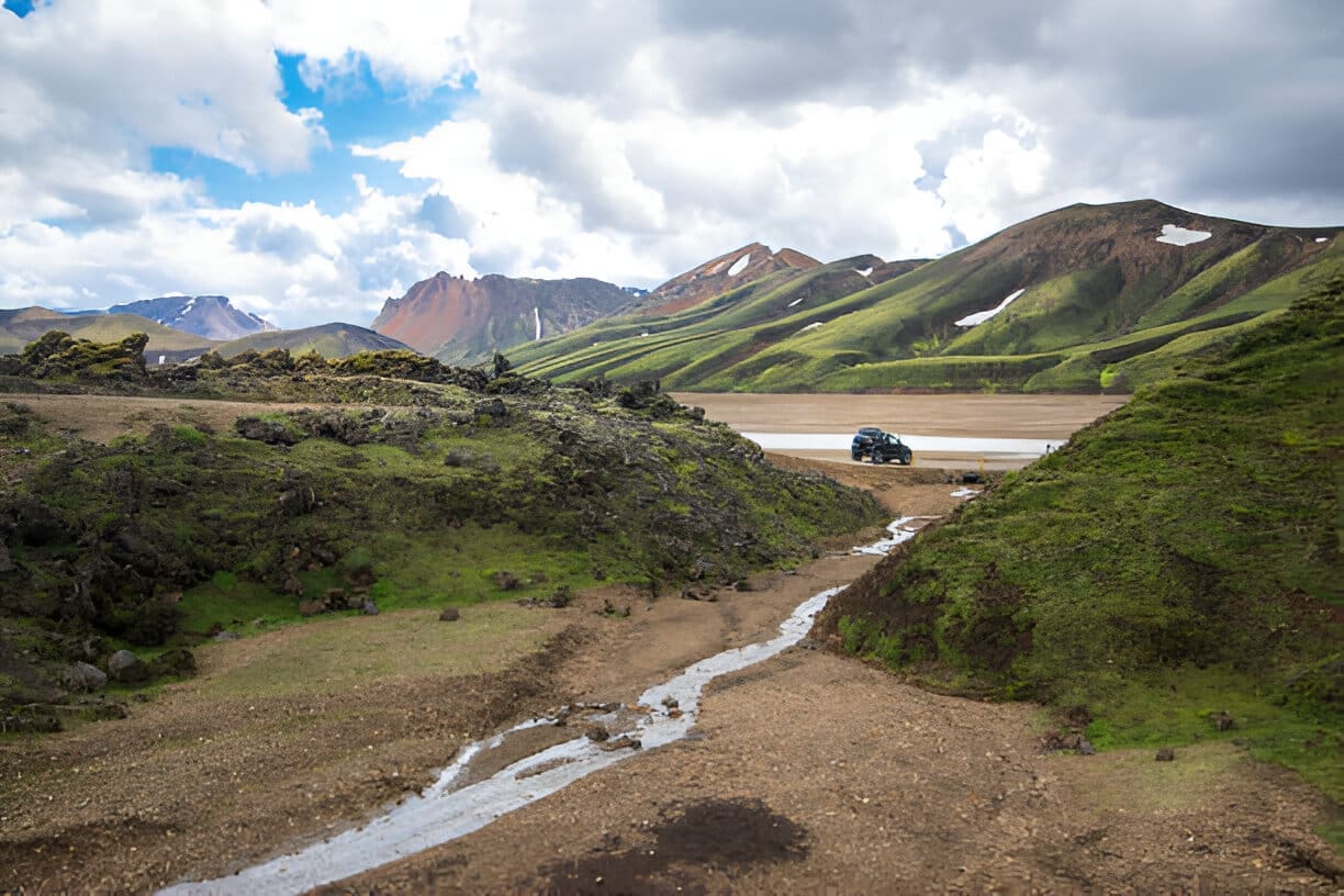 Private Landmannalaugar Super Jeep 4×4 Tour from Reykjavik – Highland Escape
