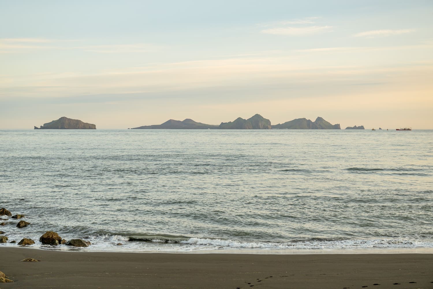 Custom Citizen Science Coastline Mapping Experience with Katla Geopark